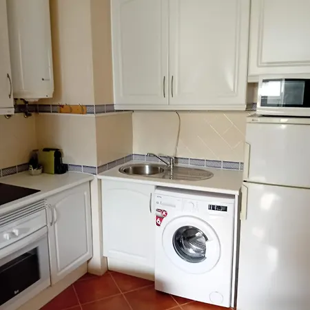 Cozy 1 Bedroom In Historic Center At Alfama Lägenhet *